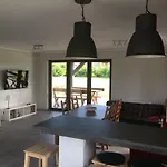 펜션 Sterburta 리드제보